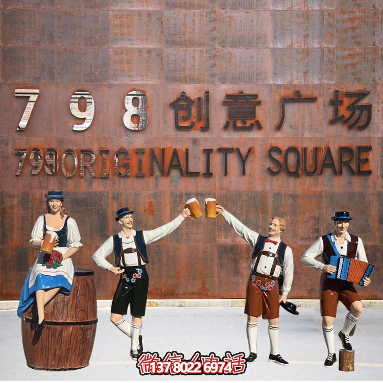 玻璃鋼雕塑——點(diǎn)綴廣場景觀，塑造優(yōu)雅人物卡通