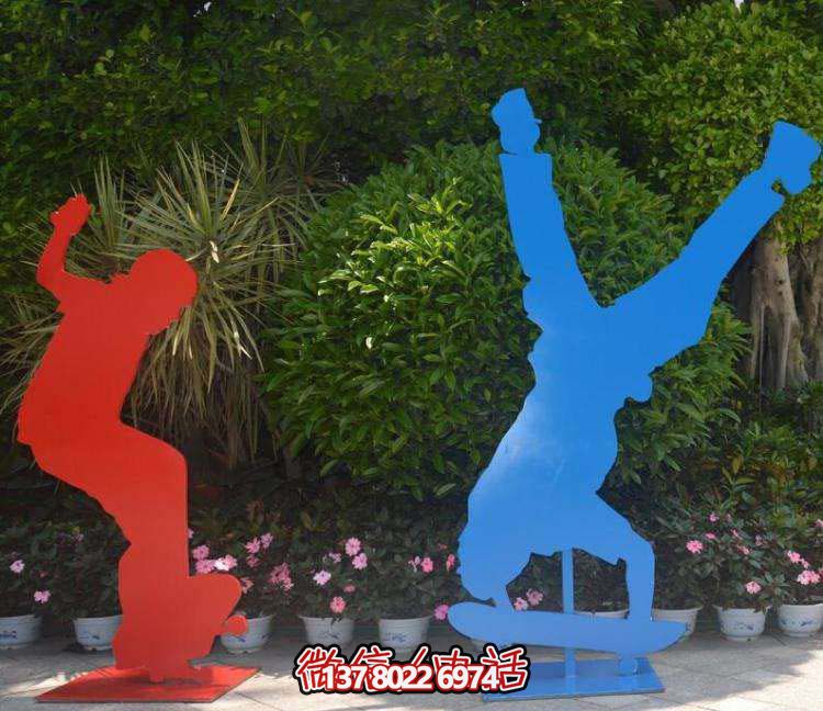 不銹鋼滑板雕塑，挑戰(zhàn)高難度運動