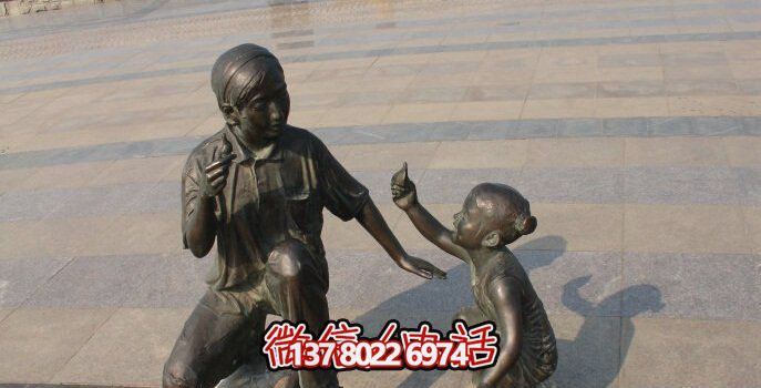 母女銅雕一次游覽公園、參與游戲、體驗(yàn)雕塑的絕佳體驗(yàn)