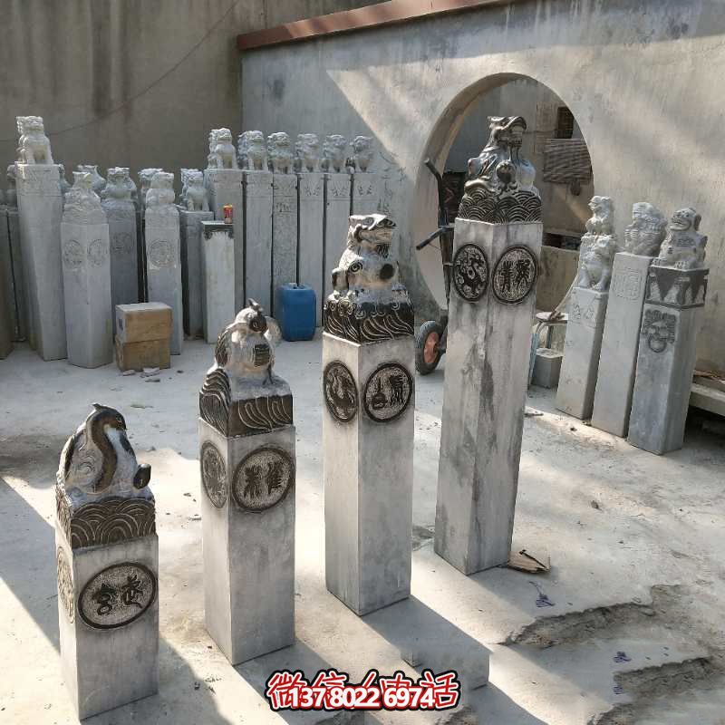 四神馬柱拴，融匯大理石精致雕塑，為園林景觀裝點(diǎn)增添濃濃韻味