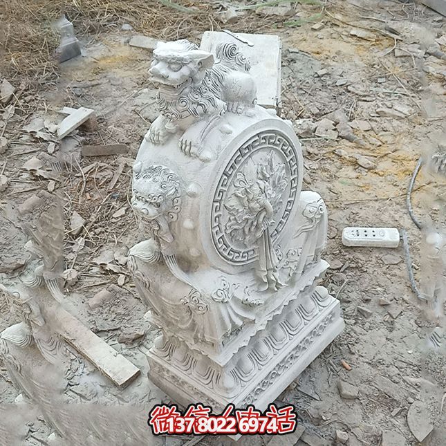 非凡的石雕獅子雕塑，點綴精致的庭院別墅