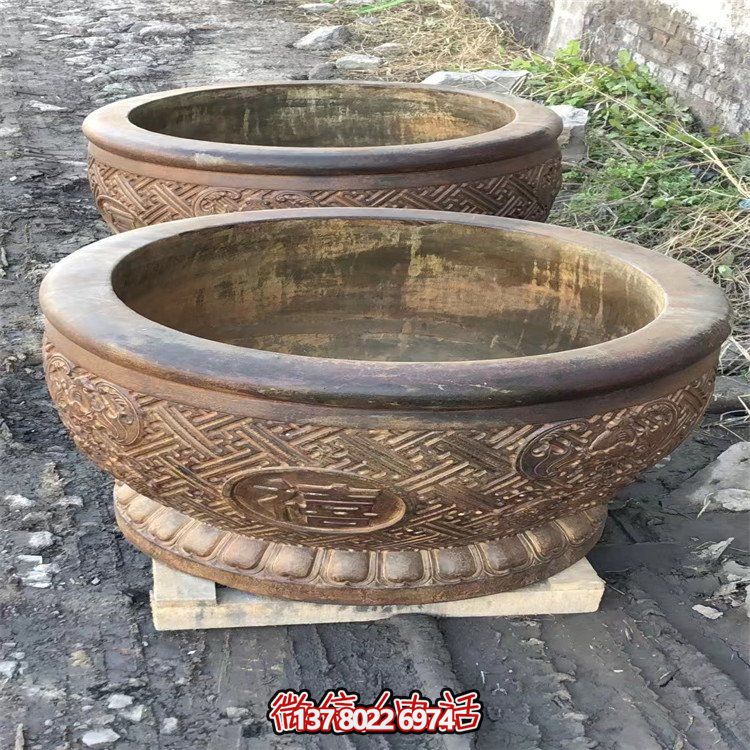 古典庭院魚缸，享受傳統(tǒng)文化的視覺盛宴