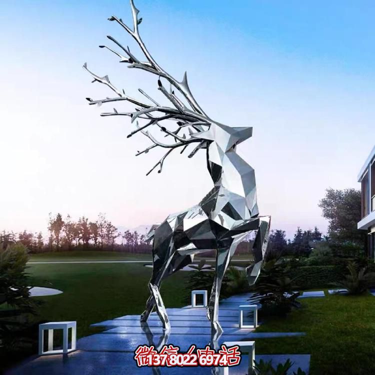 不銹鋼幾何形鏡面彩繪擺件，為校園景觀戶外售樓處帶來(lái)時(shí)尚美感