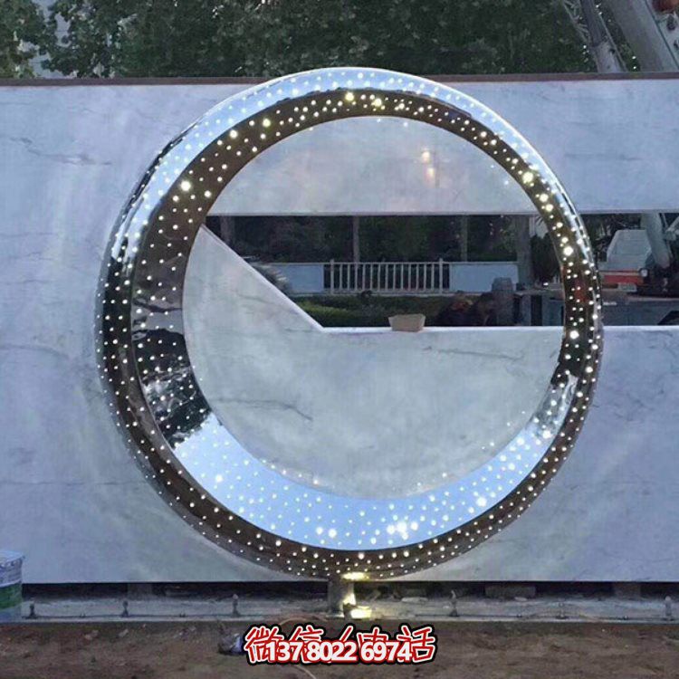 不銹鋼海豚景觀雕塑，提升酒店會所的抽象圓環(huán)氛圍