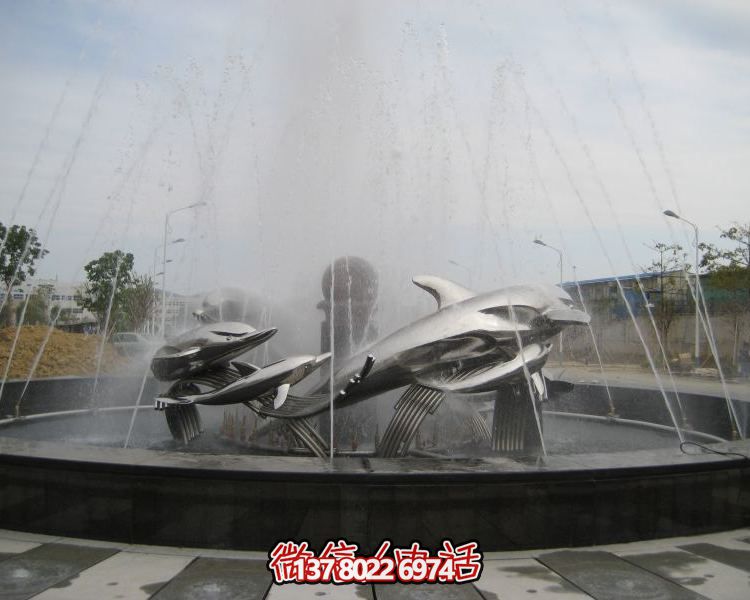 不銹鋼海豚雕塑，裝飾現(xiàn)代廣場(chǎng)的水景