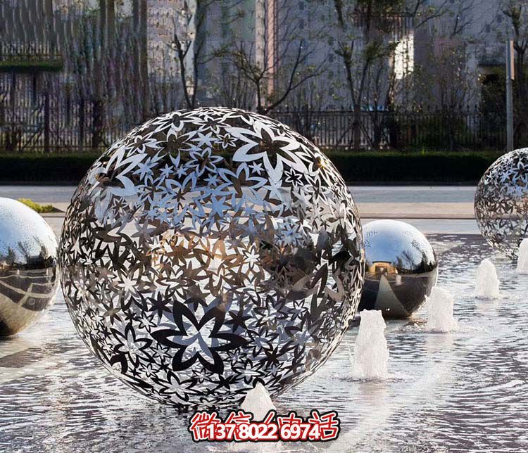 不銹鋼噴泉球雕塑，創(chuàng)意點亮廣場