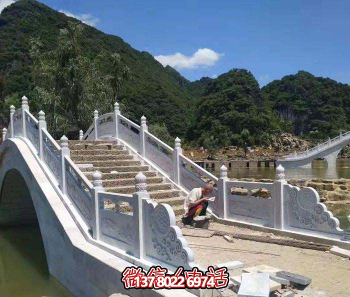 石拱橋，精美漢白玉欄桿，美景美景