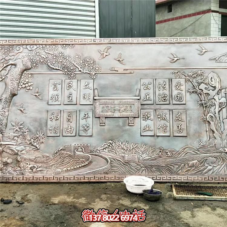 集大型浮雕畫(huà)、壁畫(huà)、銅雕塑于一體的公園展館