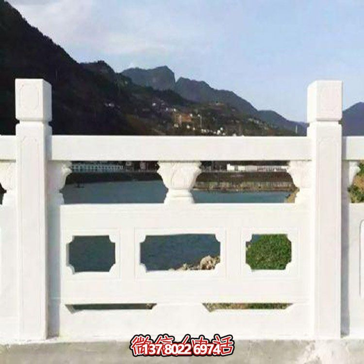 大理石雕刻石欄桿，美輪美奐，護佑家園