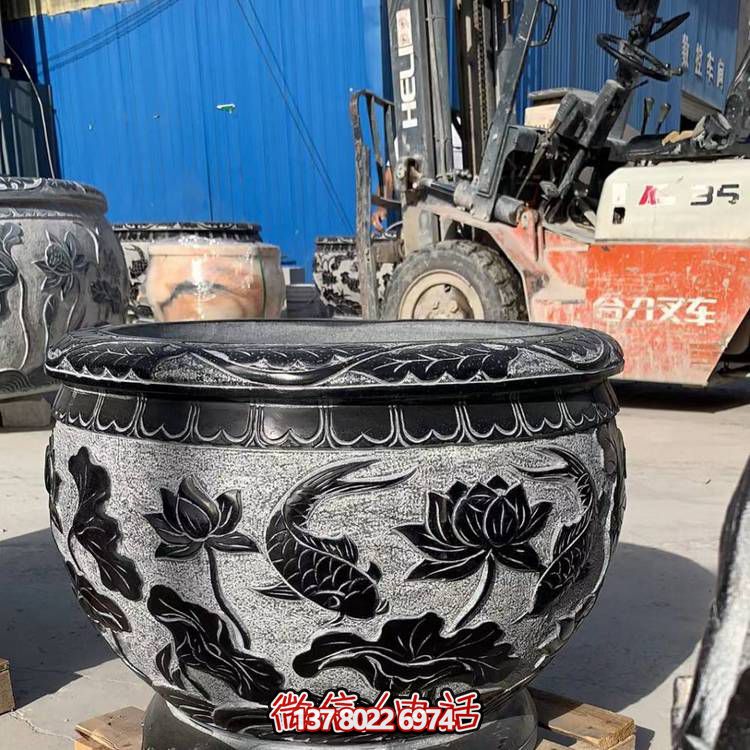 精美荷花浮雕缸，融合經(jīng)典元素，打造清新安靜空間