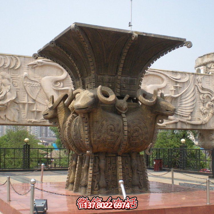 方尊銅香爐雕塑，讓景區(qū)廣場(chǎng)更加精彩