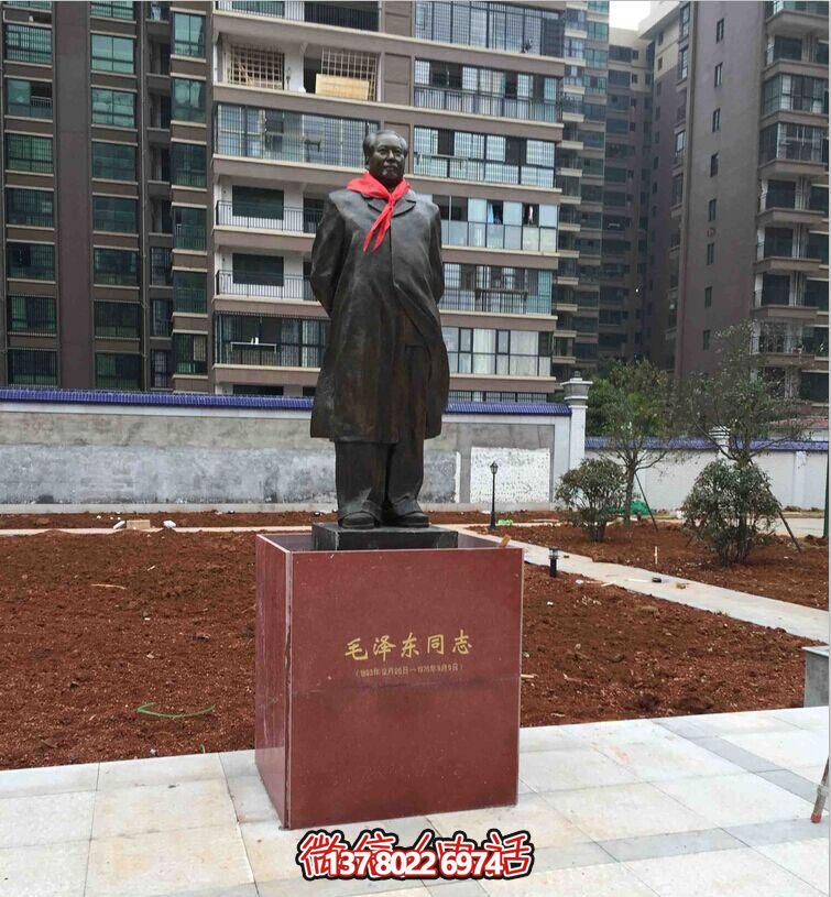 偉大領(lǐng)袖毛澤東仿銅雕塑，裝點(diǎn)小區(qū)玻璃鋼玻璃