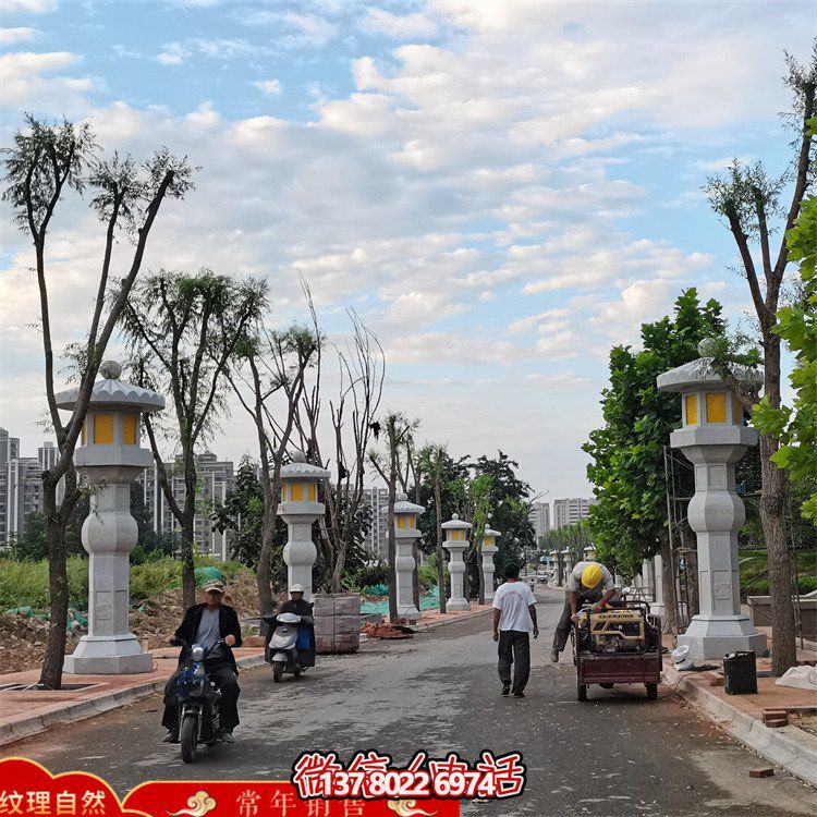 精美絕倫的大型石雕燈籠，專為園林路燈定制