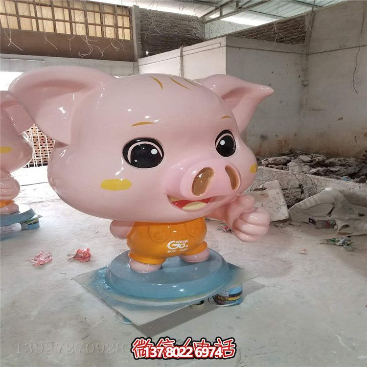 玻璃鋼豬雕塑，為您的店鋪、戶外公園增添熱鬧氣氛