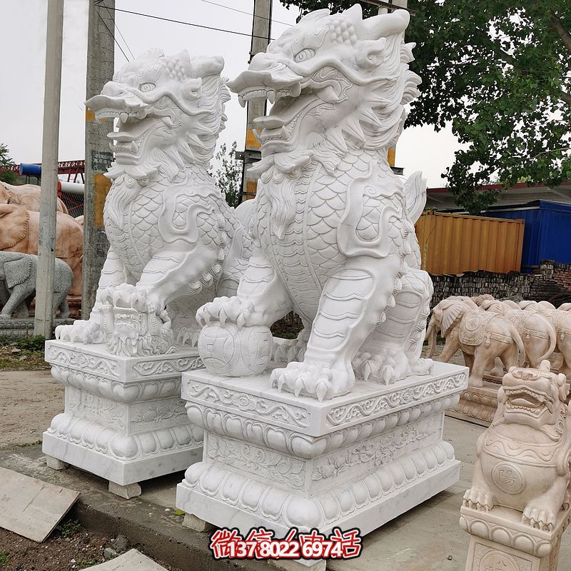 古典漢白玉大型麒麟景觀雕塑，點(diǎn)綴庭院、別墅神秘氣息
