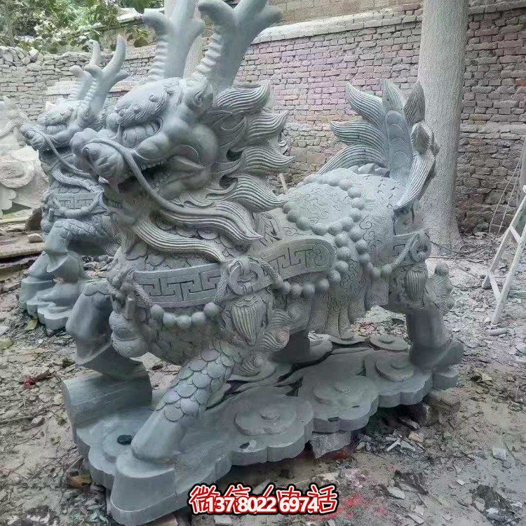 青石麒麟，吉祥神獸石雕